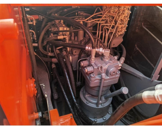 2020 Hitachi Zaxis 120 - Crawler excavator: picture 5 2020 Hitachi Zaxis 120 - Crawler excavator: picture 5
