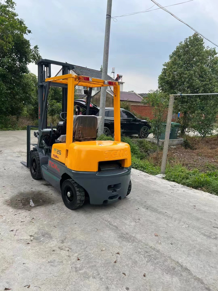Tcm 2.5tons - Forklift: picture 1 Tcm 2.5tons - Forklift: picture 1
