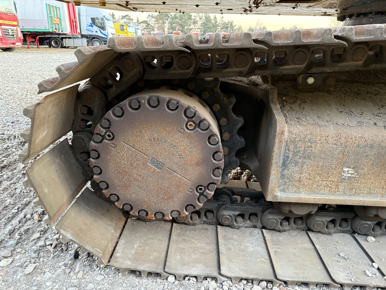 Crawler excavator KOMATSU PC 360 LC-11: picture 29