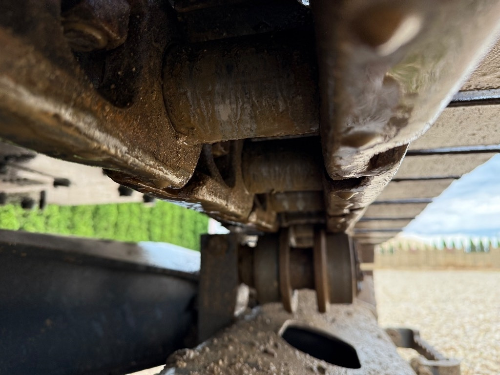 Crawler excavator Volvo ECR 235 EL: picture 28