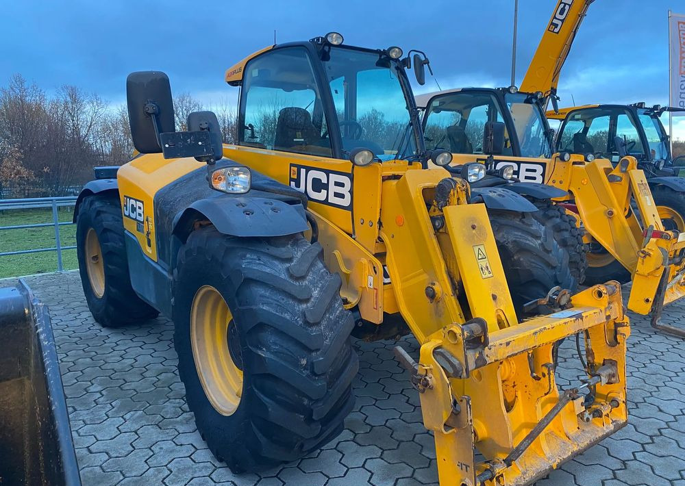 JCB 541-70 - Telescopic handler: picture 2 JCB 541-70 - Telescopic handler: picture 2