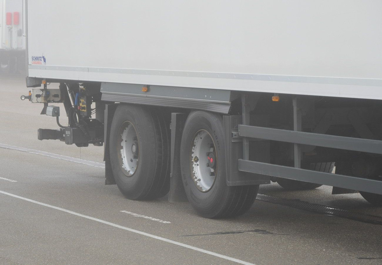 Schmitz Cargobull SKO 20 / LZG LENKACHSE /TK SLX / LBW 2000 kg - Closed box semi-trailer: picture 5 Schmitz Cargobull SKO 20 / LZG LENKACHSE /TK SLX / LBW 2000 kg - Closed box semi-trailer: picture 5