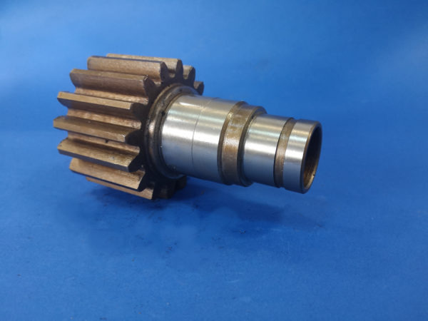 010060A Wałek silnika obrotu Sunward SWE 17, SWE 15 - Swing motor for Construction machinery: picture 1 010060A Wałek silnika obrotu Sunward SWE 17, SWE 15 - Swing motor for Construction machinery: picture 1