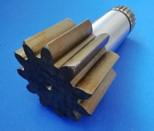 010450A Wałek silnika obrotu Yanmar VIO 75 - Swing motor for Construction machinery: picture 1 010450A Wałek silnika obrotu Yanmar VIO 75 - Swing motor for Construction machinery: picture 1