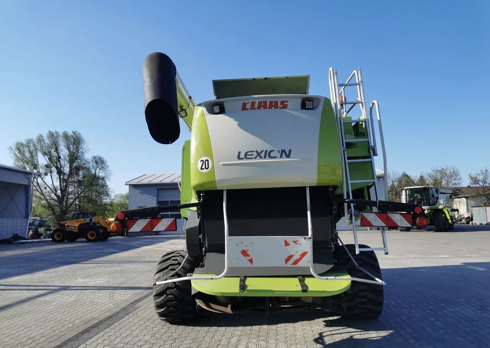 Claas Lexion 600 - Combine harvester: picture 4 Claas Lexion 600 - Combine harvester: picture 4