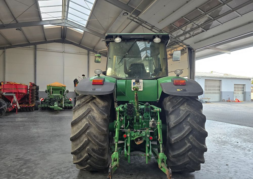 Farm tractor John Deere 8230: picture 7