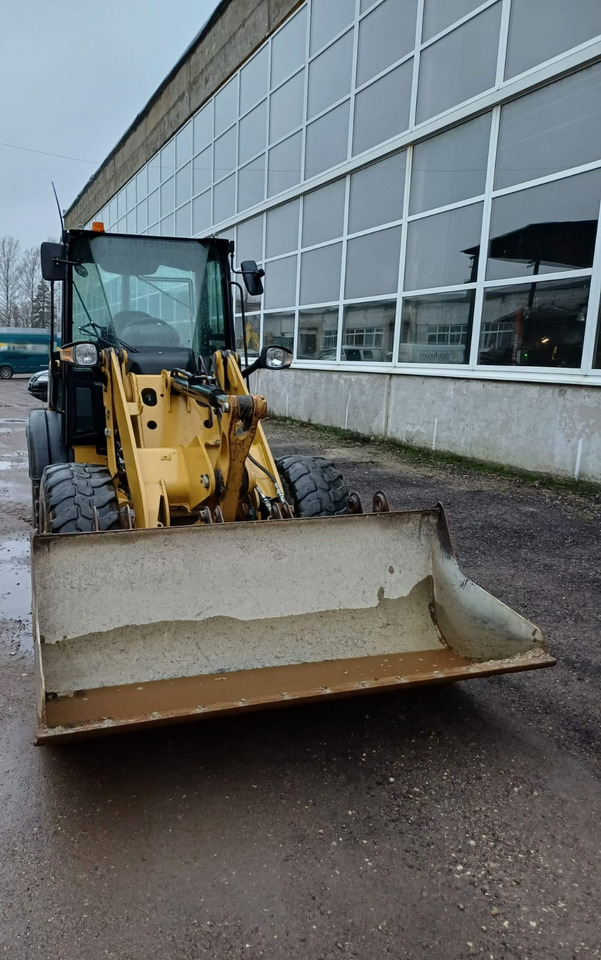 CATERPILLAR 906M - Backhoe loader: picture 5 CATERPILLAR 906M - Backhoe loader: picture 5