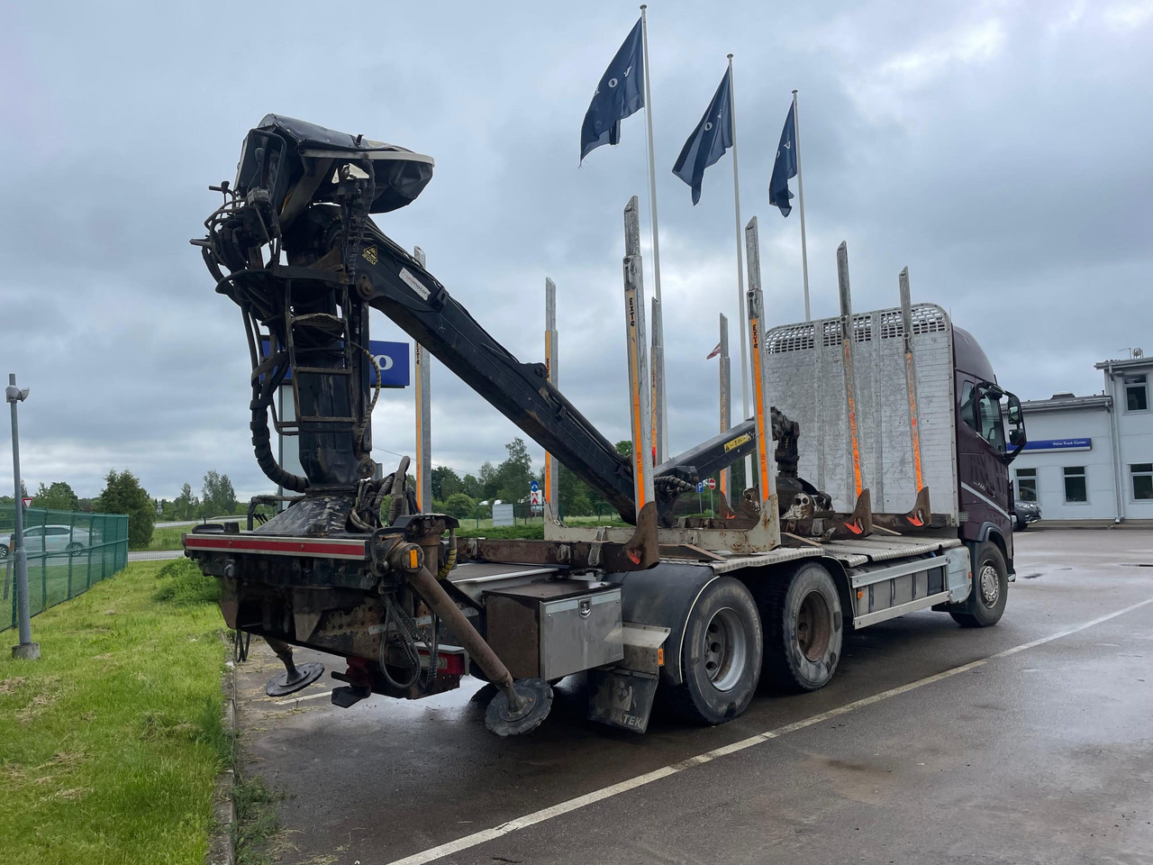 VOLVO FH 500 - Timber truck: picture 4 VOLVO FH 500 - Timber truck: picture 4