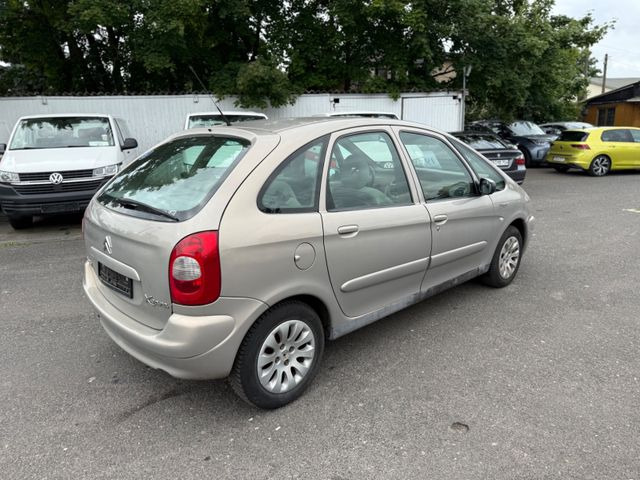 Citroën Xsara Picasso 1.8 16V Exclusive - Sedan: picture 4 Citroën Xsara Picasso 1.8 16V Exclusive - Sedan: picture 4