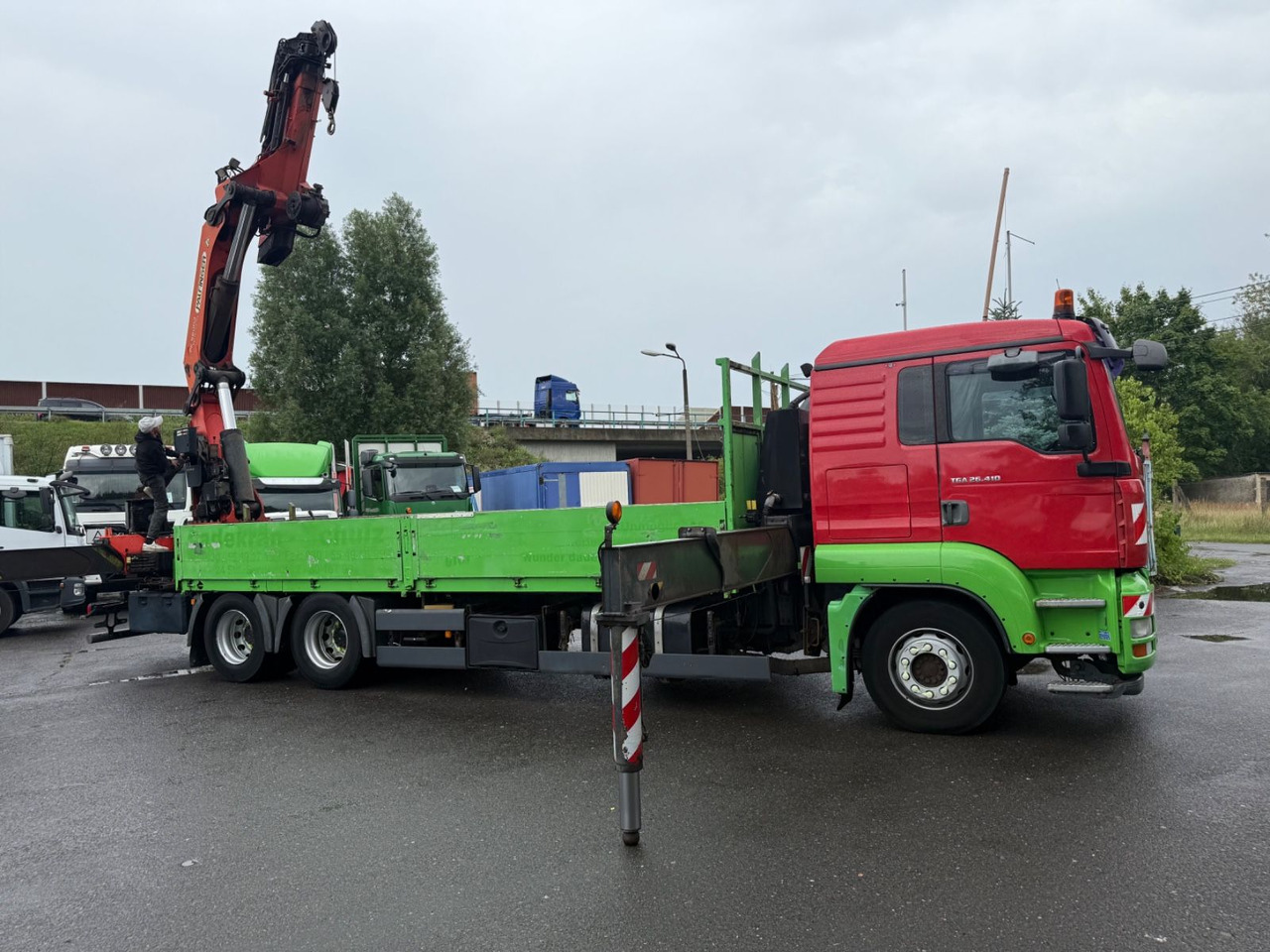 MAN TGA 26.410 - Dropside/ Flatbed truck, Crane truck: picture 5 MAN TGA 26.410 - Dropside/ Flatbed truck, Crane truck: picture 5