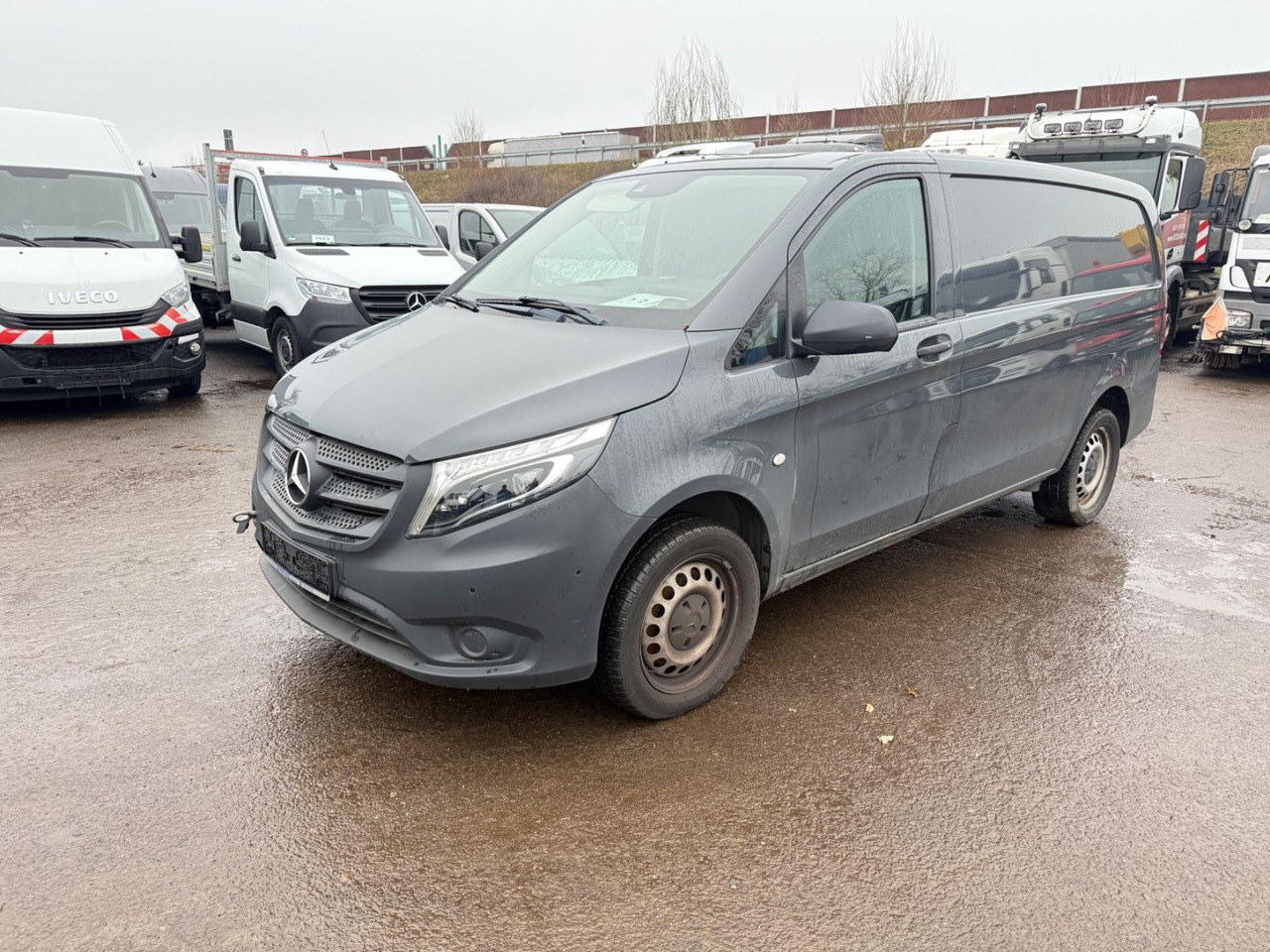 Mercedes-Benz Vito Kasten 119 CDI/BT 4x4 lang MOTORSCHADEN - Passenger van: picture 2 Mercedes-Benz Vito Kasten 119 CDI/BT 4x4 lang MOTORSCHADEN - Passenger van: picture 2