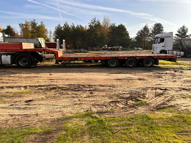 Nooteboom 48-03 V/L - Low loader semi-trailer: picture 3 Nooteboom 48-03 V/L - Low loader semi-trailer: picture 3