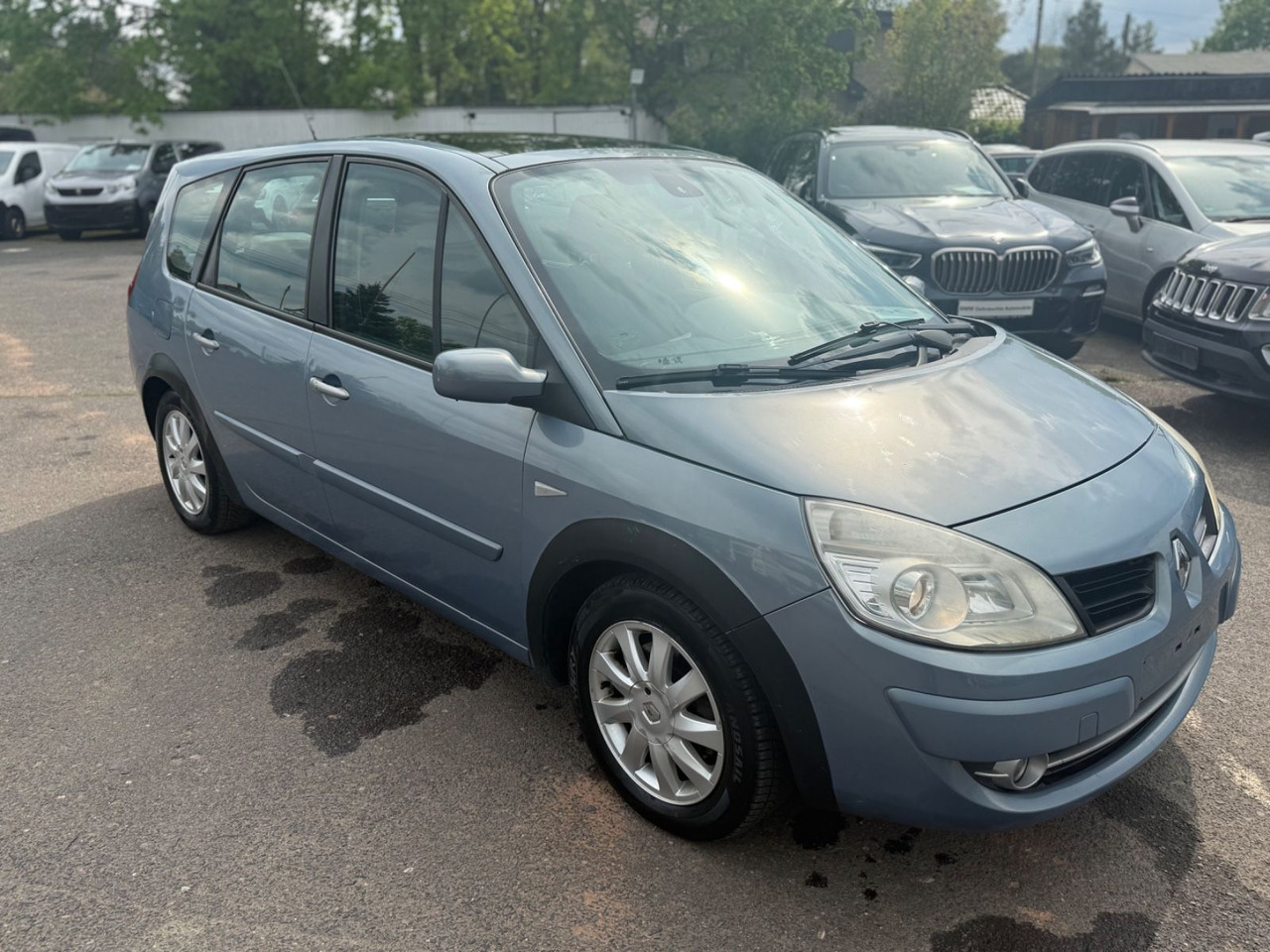 Renault Scenic - Passenger van: picture 2 Renault Scenic - Passenger van: picture 2