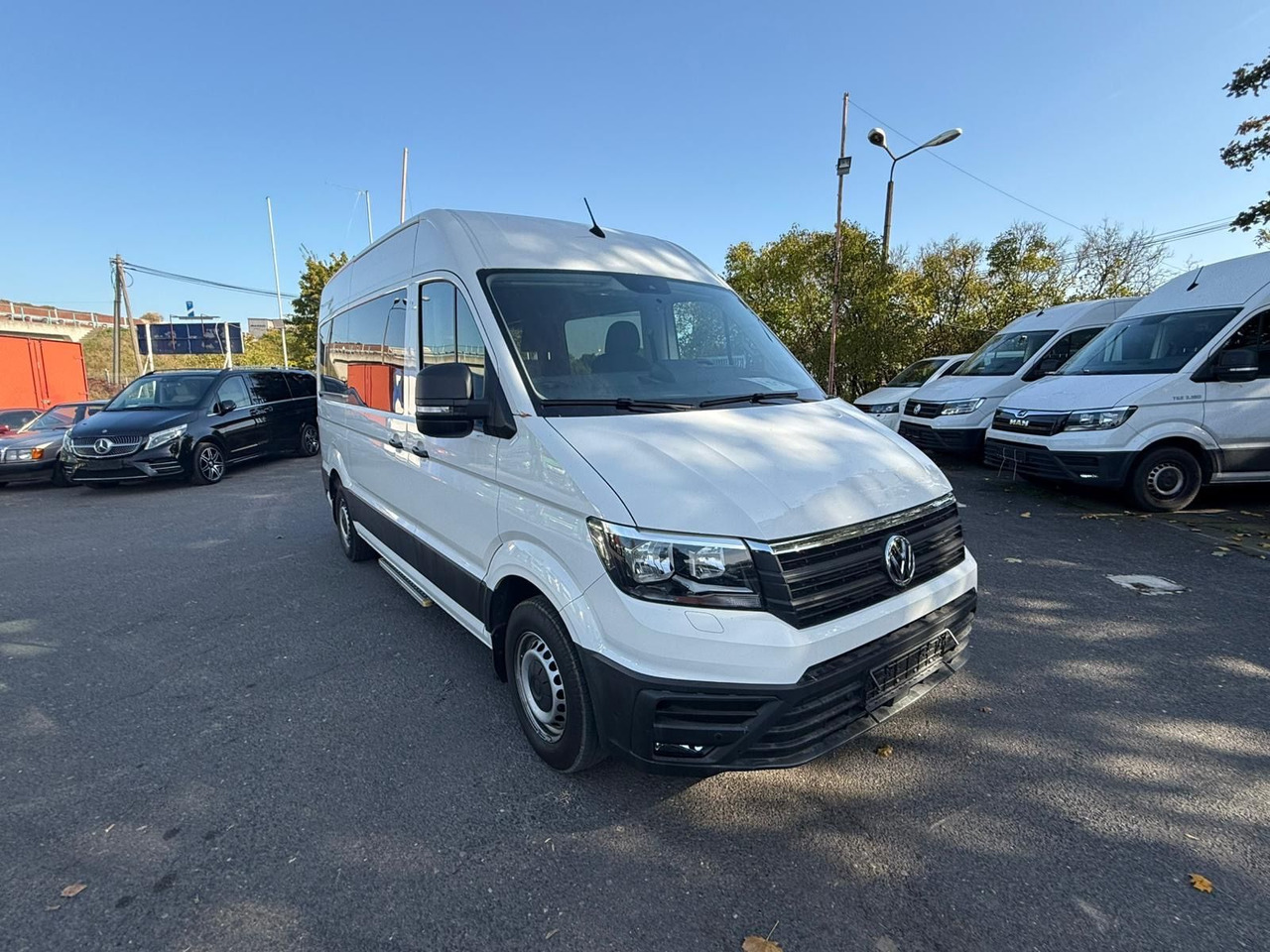 Volkswagen Crafter Kasten Kasten 35 mittellang Hochdach FWD - Passenger van: picture 2 Volkswagen Crafter Kasten Kasten 35 mittellang Hochdach FWD - Passenger van: picture 2