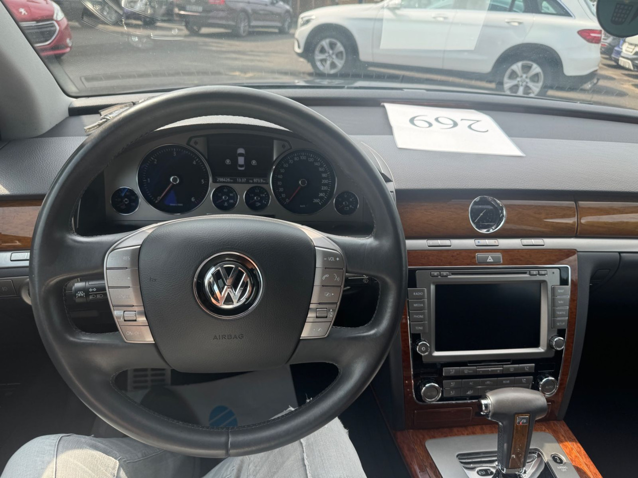 Sedan Volkswagen Phaeton V6 TDI 5-Sitzer 4Motion 3.0 TDI: picture 11