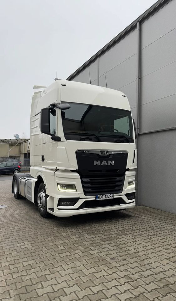 MAN TGX - Tractor unit: picture 4 MAN TGX - Tractor unit: picture 4