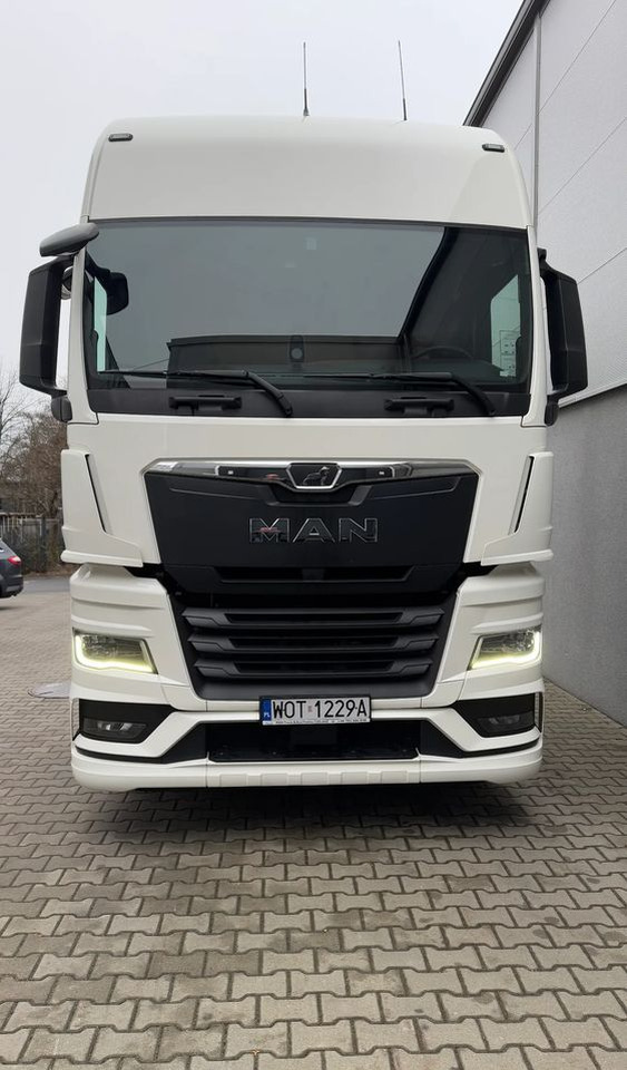 MAN TGX - Tractor unit: picture 5 MAN TGX - Tractor unit: picture 5