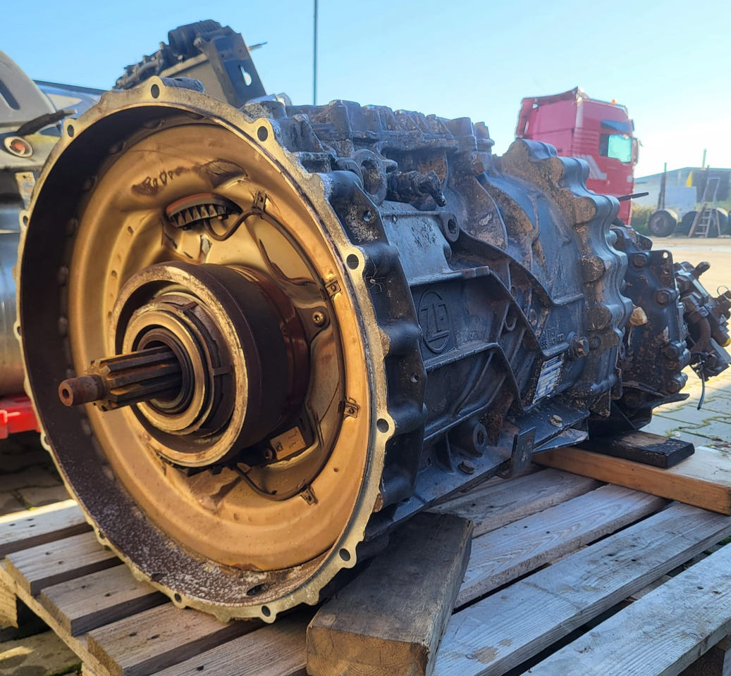 ZF TRAXON 12 TX 2826 - Gearbox: picture 2 ZF TRAXON 12 TX 2826 - Gearbox: picture 2