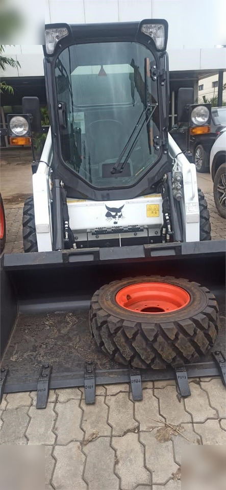 BOBCAT S450 - Skid steer loader: picture 4 BOBCAT S450 - Skid steer loader: picture 4