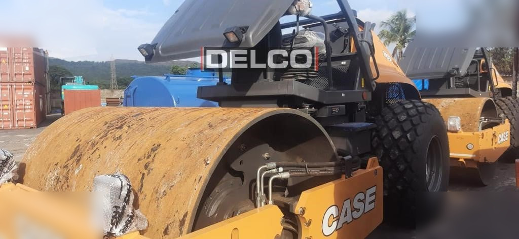 CASE 1107EX - Roller: picture 4 CASE 1107EX - Roller: picture 4
