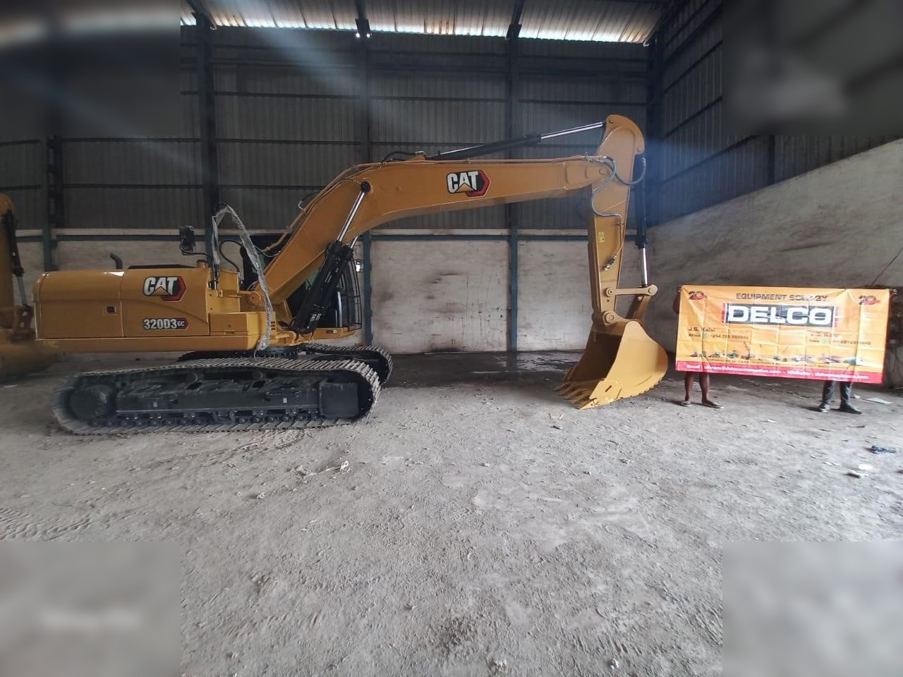 New Crawler excavator CATERPILLAR 320D3GC: picture 8