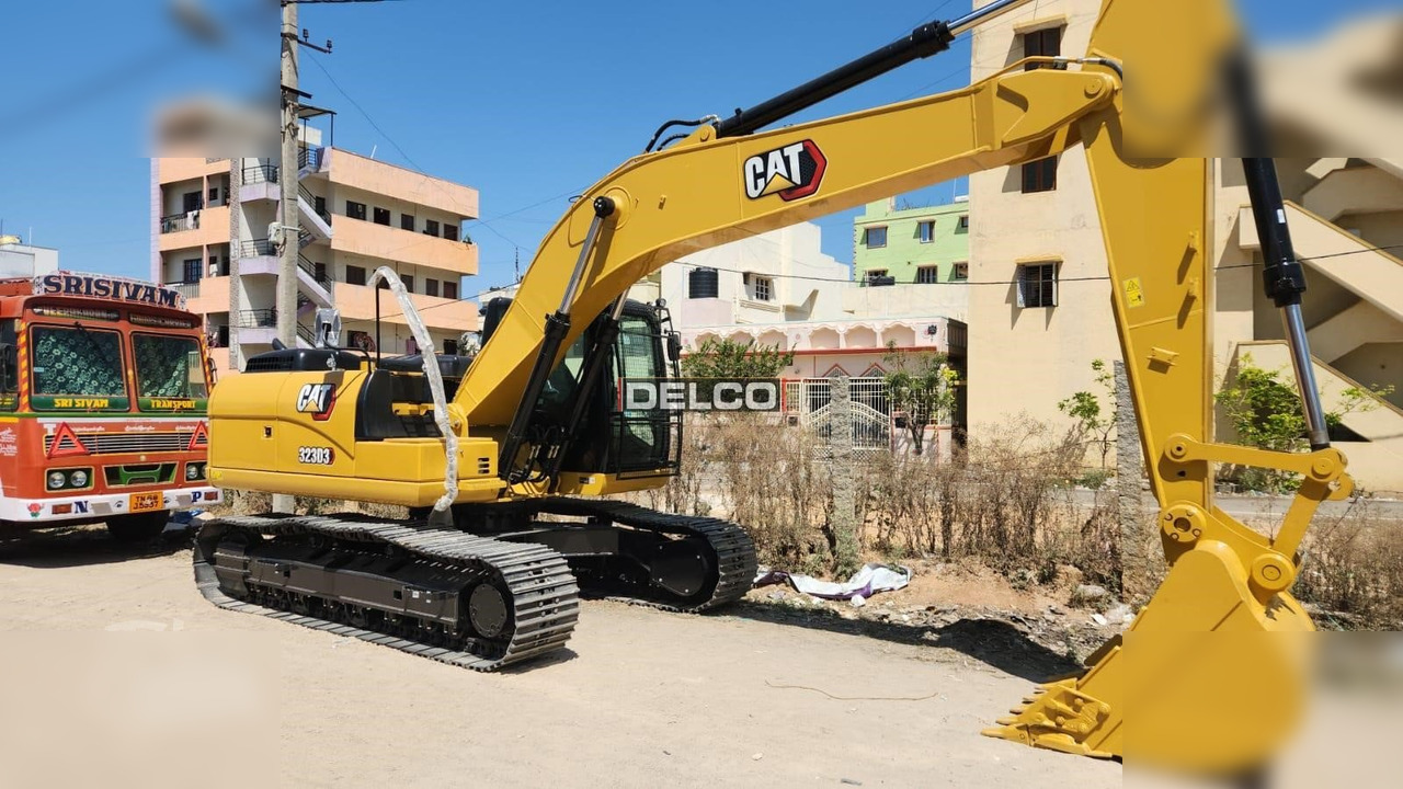 CATERPILLAR 323D3 - Crawler excavator: picture 3 CATERPILLAR 323D3 - Crawler excavator: picture 3