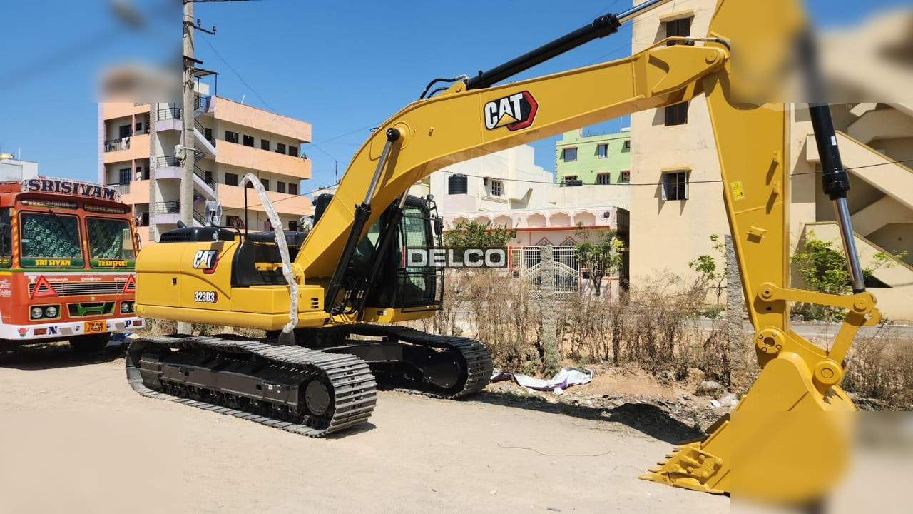 CATERPILLAR 323D3 - Crawler excavator: picture 1 CATERPILLAR 323D3 - Crawler excavator: picture 1