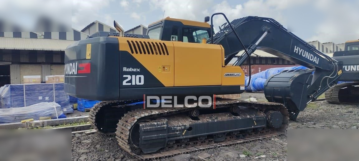 HYUNDAI ROBEX 210 - Crawler excavator: picture 1 HYUNDAI ROBEX 210 - Crawler excavator: picture 1