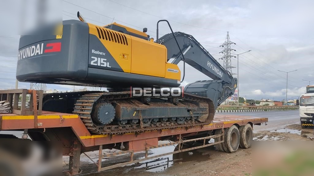 New Crawler excavator HYUNDAI ROBEX 215L SMART: picture 8