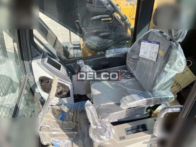 HYUNDAI ROBEX 215L SMART PLUS - Crawler excavator: picture 5 HYUNDAI ROBEX 215L SMART PLUS - Crawler excavator: picture 5