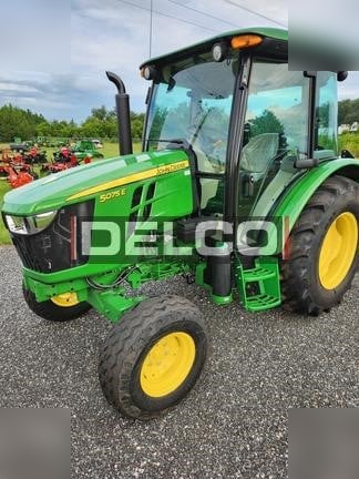 JOHN DEERE 5075E - Farm tractor: picture 3 JOHN DEERE 5075E - Farm tractor: picture 3
