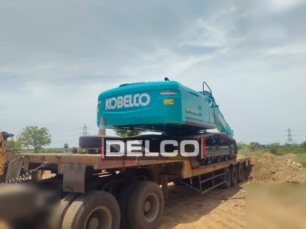 New Crawler excavator KOBELCO SK380XD LC-10: picture 9
