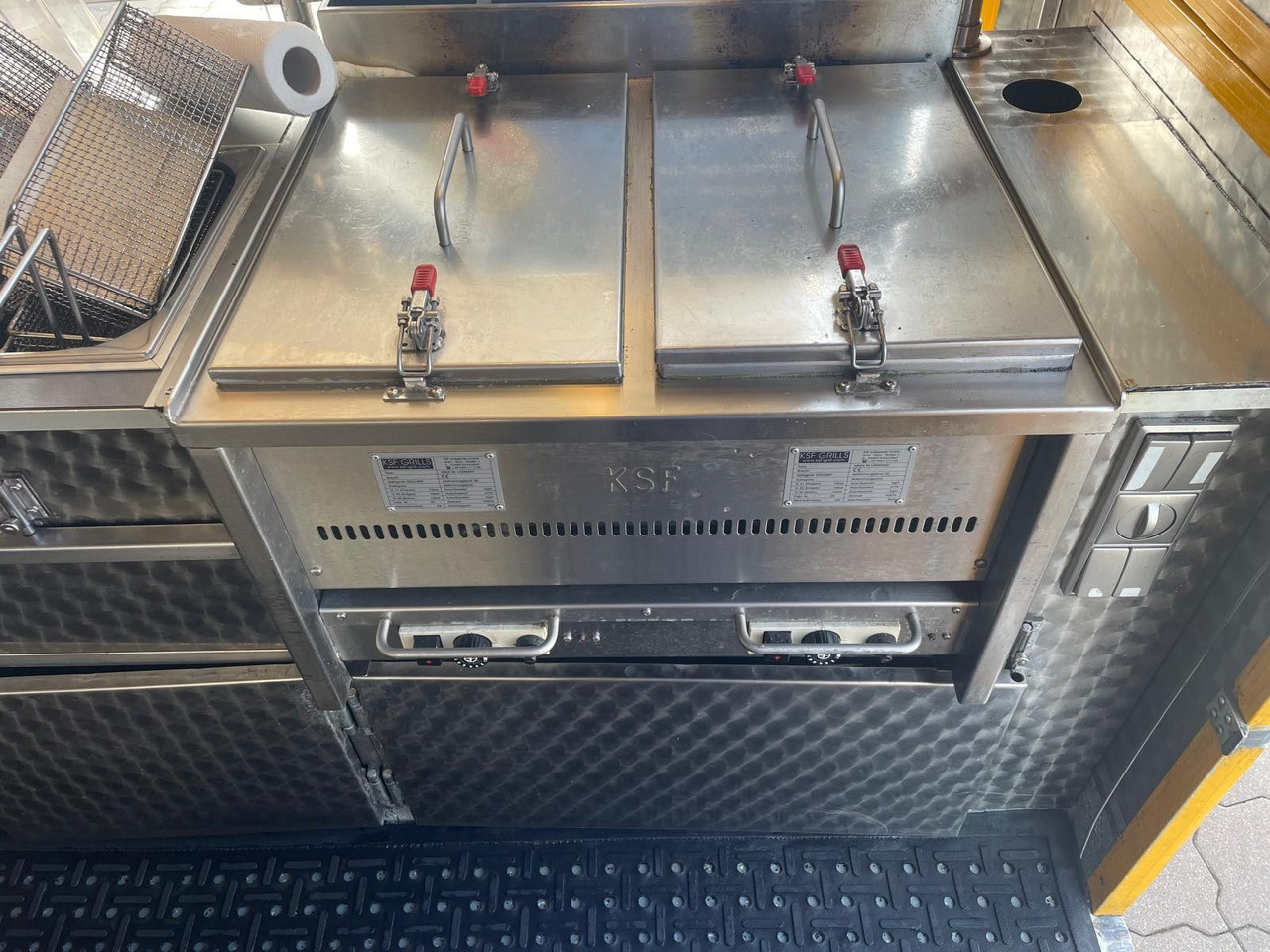 Vending truck Fiat Hähnchengrill mobil Foodtruck: picture 6