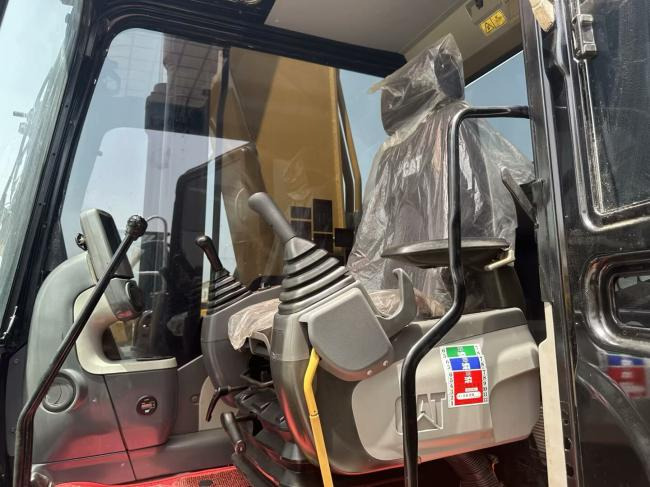 CAT 329D - Crawler excavator: picture 2 CAT 329D - Crawler excavator: picture 2