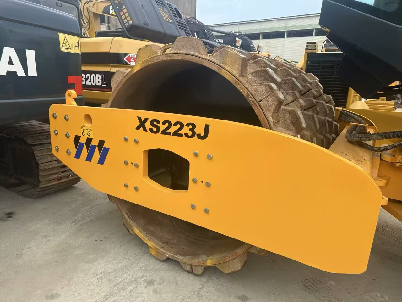 XCMG XS223J - Road roller: picture 3 XCMG XS223J - Road roller: picture 3