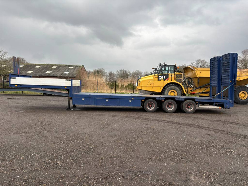 Broshuis Lowloader tieflader 3 assen leaf spring, laadklep - Low loader semi-trailer: picture 1 Broshuis Lowloader tieflader 3 assen leaf spring, laadklep - Low loader semi-trailer: picture 1