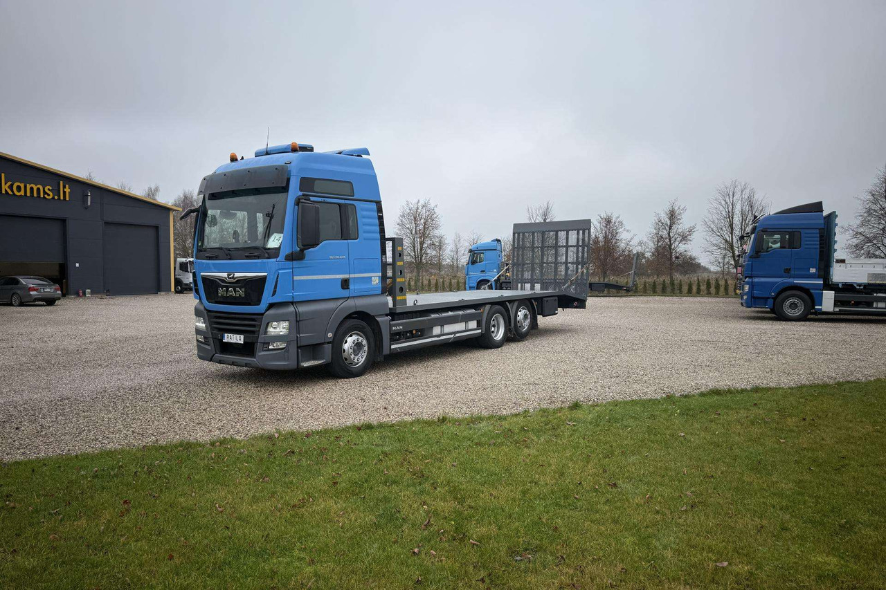 MAN TGX 26.420 - Autotransporter truck: picture 1 MAN TGX 26.420 - Autotransporter truck: picture 1