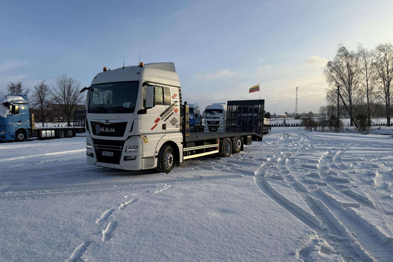 MAN TGX 26.420 - Autotransporter truck: picture 1 MAN TGX 26.420 - Autotransporter truck: picture 1