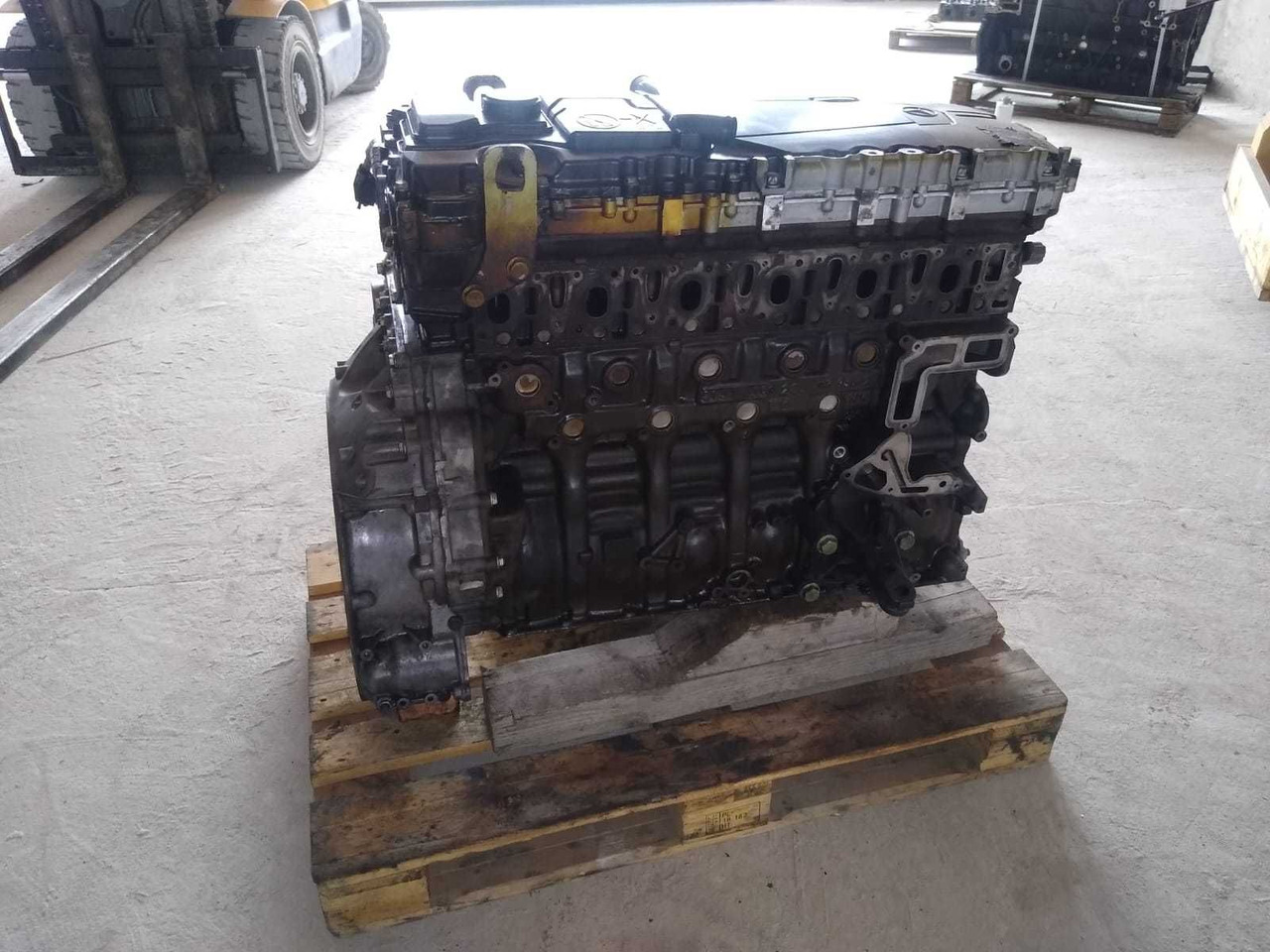 Glowica Mercedes om936 mp4 silnik euro6 Setra Class New Holland - Engine: picture 2 Glowica Mercedes om936 mp4 silnik euro6 Setra Class New Holland - Engine: picture 2