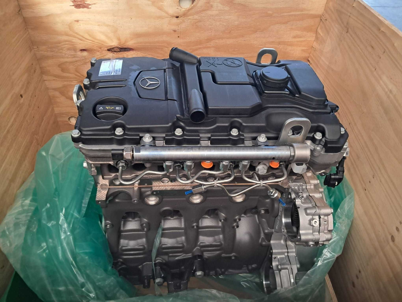 Silnik Nowy om 933 do Mercedes MTU Cena Hit! - Engine: picture 1 Silnik Nowy om 933 do Mercedes MTU Cena Hit! - Engine: picture 1