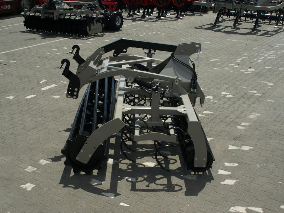 New Combine seed drill ROLEX Saatbettkombination / Cultivator / Vibroculteur combinable / Unita per coltivazione e semina / Почвообрабатывающий посевной агрегат / Agregat uprawowo-siewny 3 m: picture 7 New Combine seed drill ROLEX Saatbettkombination / Cultivator / Vibroculteur combinable / Unita per coltivazione e semina / Почвообрабатывающий посевной агрегат / Agregat uprawowo-siewny 3 m: picture 7