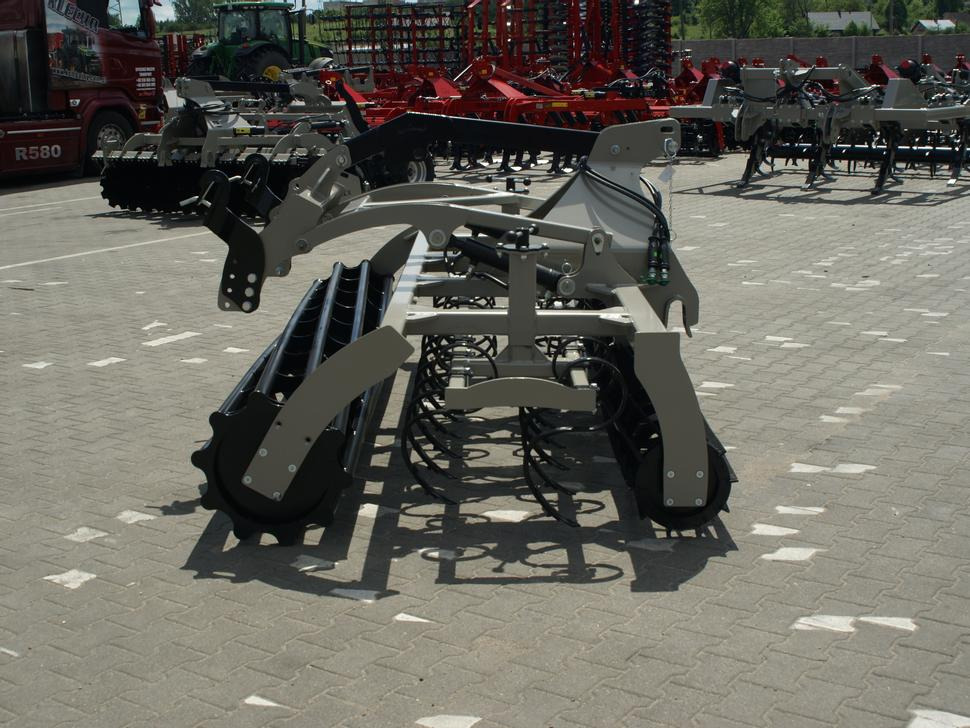 New Combine seed drill ROLEX Saatbettkombination / Cultivator / Vibroculteur combinable / Unita per coltivazione e semina / Почвообрабатывающий посевной агрегат / Agregat uprawowo-siewny 3 m: picture 6 New Combine seed drill ROLEX Saatbettkombination / Cultivator / Vibroculteur combinable / Unita per coltivazione e semina / Почвообрабатывающий посевной агрегат / Agregat uprawowo-siewny 3 m: picture 6