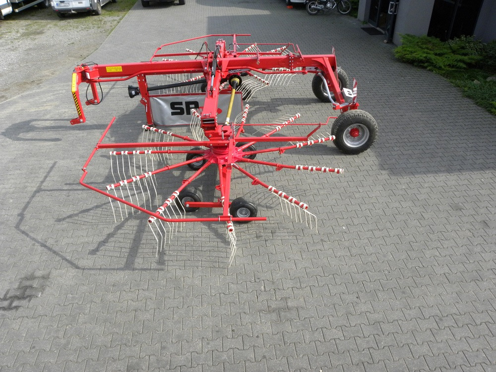 Spawex Kreiselschwader / Rake / Andaineur / Ranghinatore / Rastrillo / Роторные грабли / Zgrabiarka 7,65 m - Hay and forage equipment: picture 3 Spawex Kreiselschwader / Rake / Andaineur / Ranghinatore / Rastrillo / Роторные грабли / Zgrabiarka 7,65 m - Hay and forage equipment: picture 3