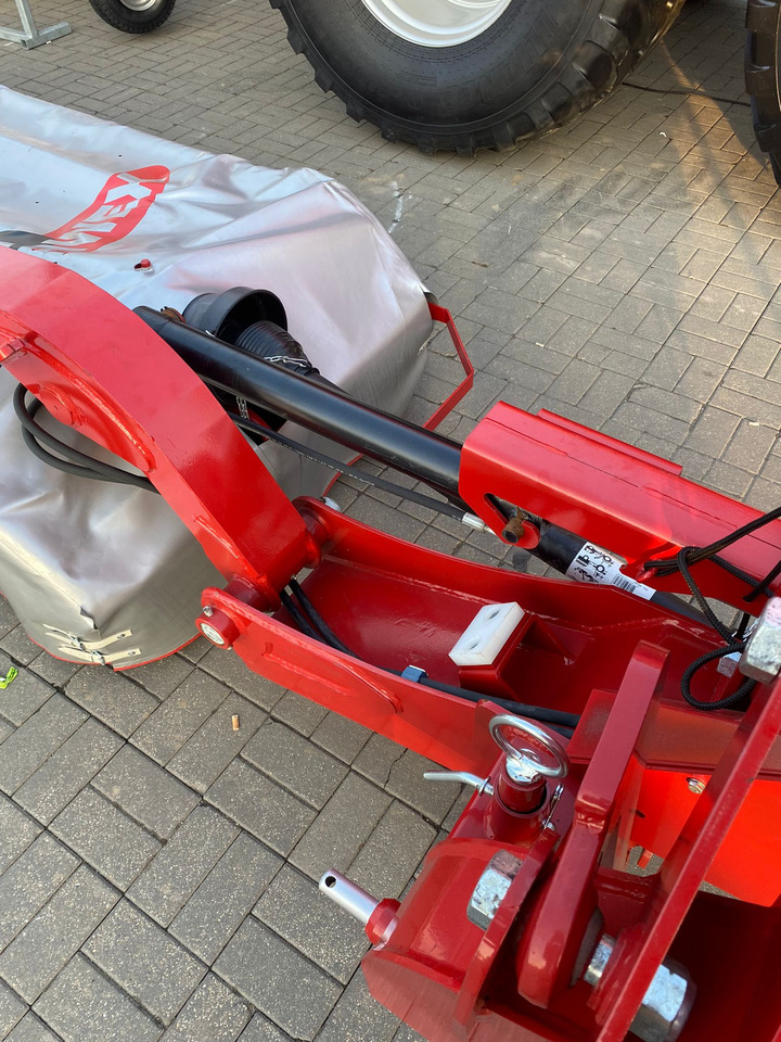 Spawex Scheibenmäher / Disc mower / Faucheuse à disques / Falciatrice a dischi / Segadora de discos / Дисковая косилка / Kosiarka dyskowa 2,8 m - Mower: picture 4 Spawex Scheibenmäher / Disc mower / Faucheuse à disques / Falciatrice a dischi / Segadora de discos / Дисковая косилка / Kosiarka dyskowa 2,8 m - Mower: picture 4