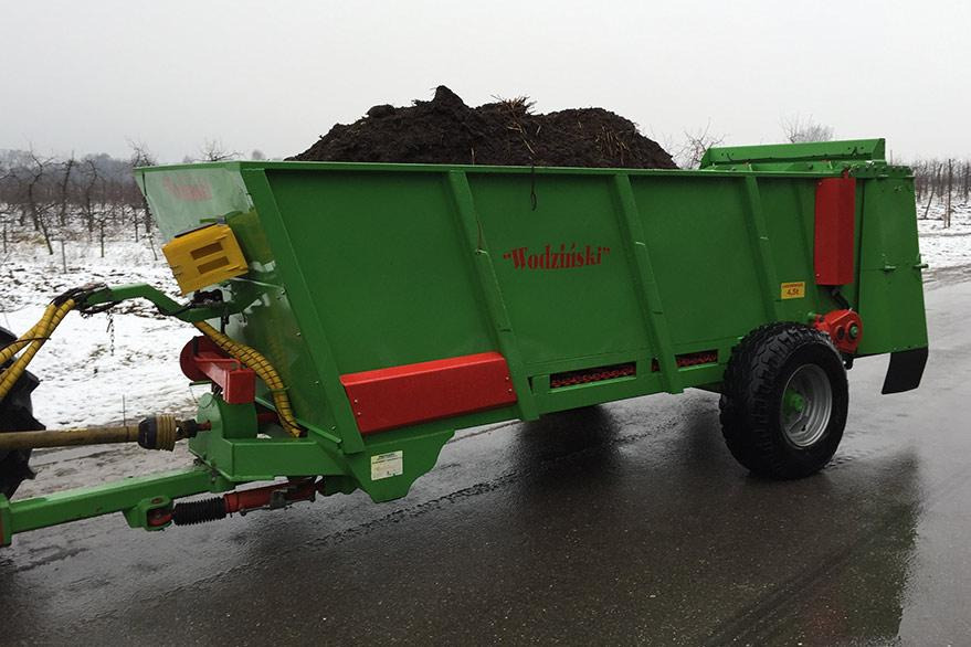 Wodzinski Miststreuer / Manure spreader / Épandeur à fumier / Spandiletame / Разбрасыватель органического / Rozrzutnik obornika - Manure spreader: picture 4 Wodzinski Miststreuer / Manure spreader / Épandeur à fumier / Spandiletame / Разбрасыватель органического / Rozrzutnik obornika - Manure spreader: picture 4