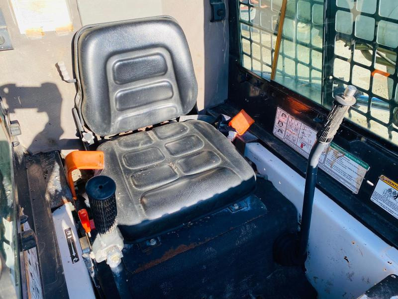 Skid steer loader BOBCAT S100 mini chargeuse sur pneu (AVEC ACCESSOIRES): picture 10 Skid steer loader BOBCAT S100 mini chargeuse sur pneu (AVEC ACCESSOIRES): picture 10