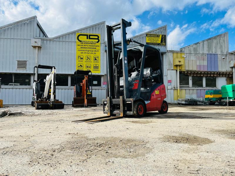 FENWICK Chariot élévateur H14 - LPG forklift: picture 2 FENWICK Chariot élévateur H14 - LPG forklift: picture 2