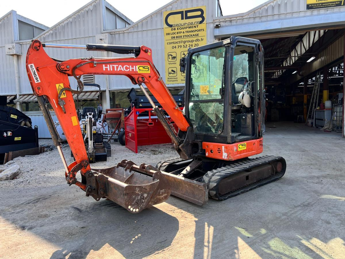 Hitachi ZX26U-5A MINI PELLE 2,7T - Mini excavator: picture 1 Hitachi ZX26U-5A MINI PELLE 2,7T - Mini excavator: picture 1