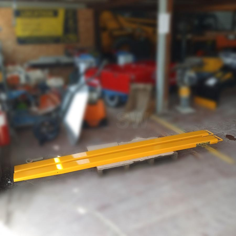 RALLONGES DE FOURCHES 1 PAIRE NEUVE - Forks for Material handling equipment: picture 3 RALLONGES DE FOURCHES 1 PAIRE NEUVE - Forks for Material handling equipment: picture 3