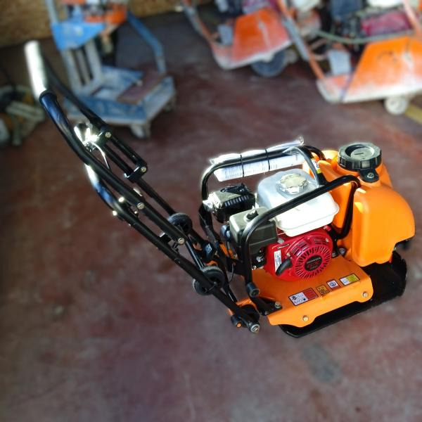 Spatmat Plaque vibrante 90Kg SPATMAT MS90 - Vibratory plate: picture 4 Spatmat Plaque vibrante 90Kg SPATMAT MS90 - Vibratory plate: picture 4